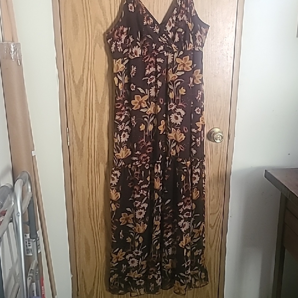 Women's Floral V-Neck Maxi Dress - Brown/Yellow